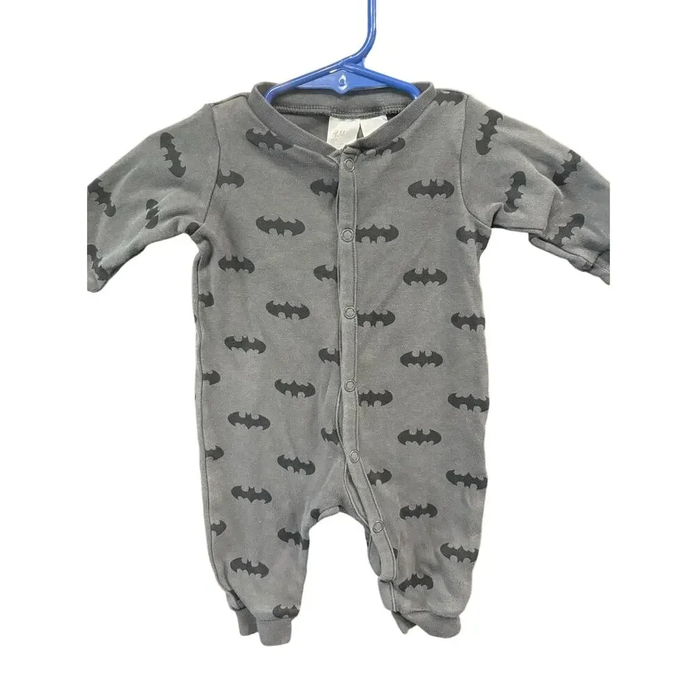 5/$20 Gray Batman Sleeper - H&M - NB